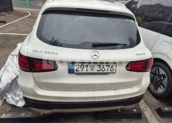 Photo 2 of 12: 2020 Mercedes-Benz GLC300e 4Matic, VIN W1N0G5DB5LF817785 — Korean insurance auction
