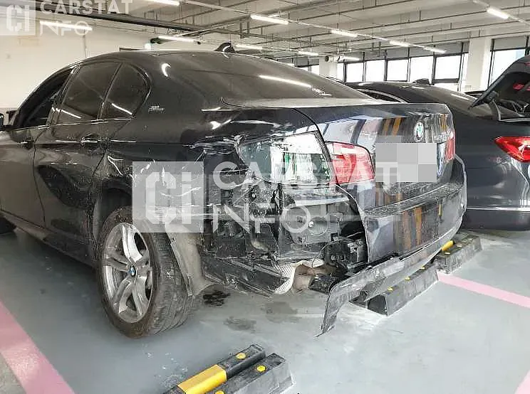 Photo 2 of 6: 2016 BMW 520d xDrive, VIN WBA5E7108GG565805 — Korean insurance auction