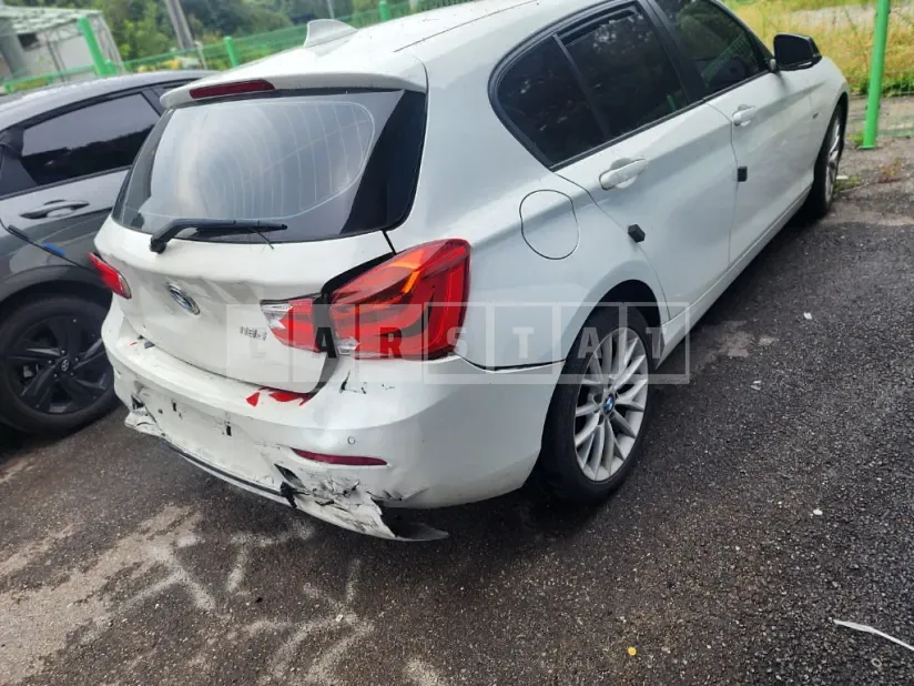 Photo 2 of 9: 2016 BMW 118d — Korean insurance auction
