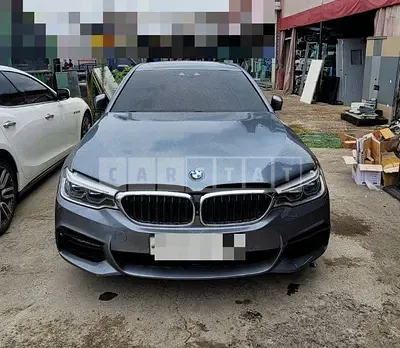 Photo 1 of 8: 2017 BMW 520d — Korean insurance auction