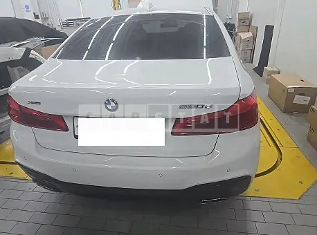 Photo 2 of 19: 2018 BMW 520d xDrive — Korean insurance auction