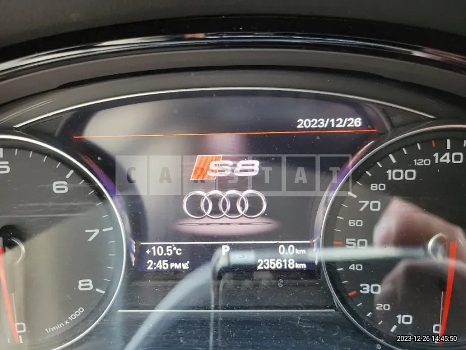 Photo 2 of 13: 2015 Audi A8L 50 TFSI quattro, VIN WAUZZZ4H0FN008111 — Korean insurance auction