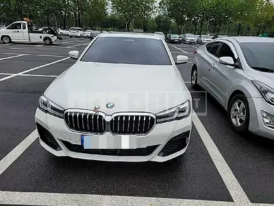 Photo 1 of 11: 2021 BMW Calm 530i — Korean insurance auction