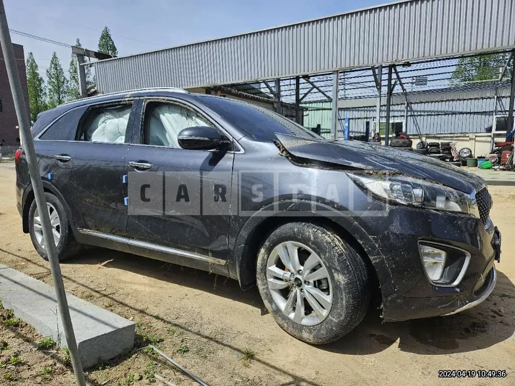Photo 2 of 18: 2016 Kia Sorento — Korean insurance auction