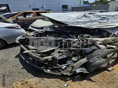 Photo 1 of 20: 2016 Kia K5 — Korean insurance auction
