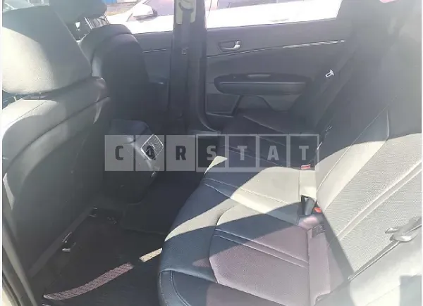 Photo 2 of 19: 2018 Kia K5 — Korean insurance auction