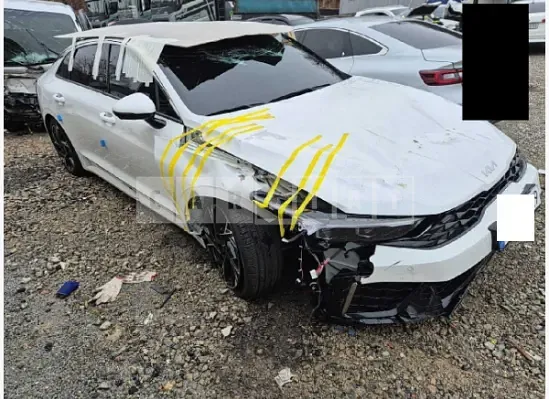 Photo 2 of 16: 2024 Kia K5 — Korean insurance auction