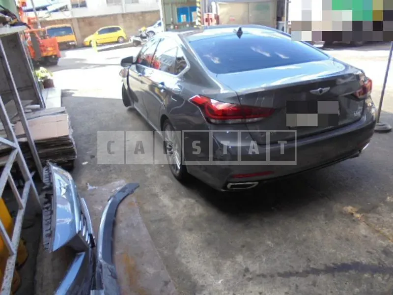 Photo 2 of 115: 2015 Genesis 3.3 — Korean insurance auction