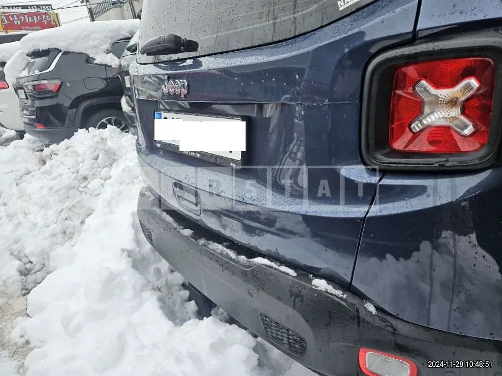 Photo 2 of 8: 2022 Jeep Zip Renegade 1.3 FWD — Korean insurance auction