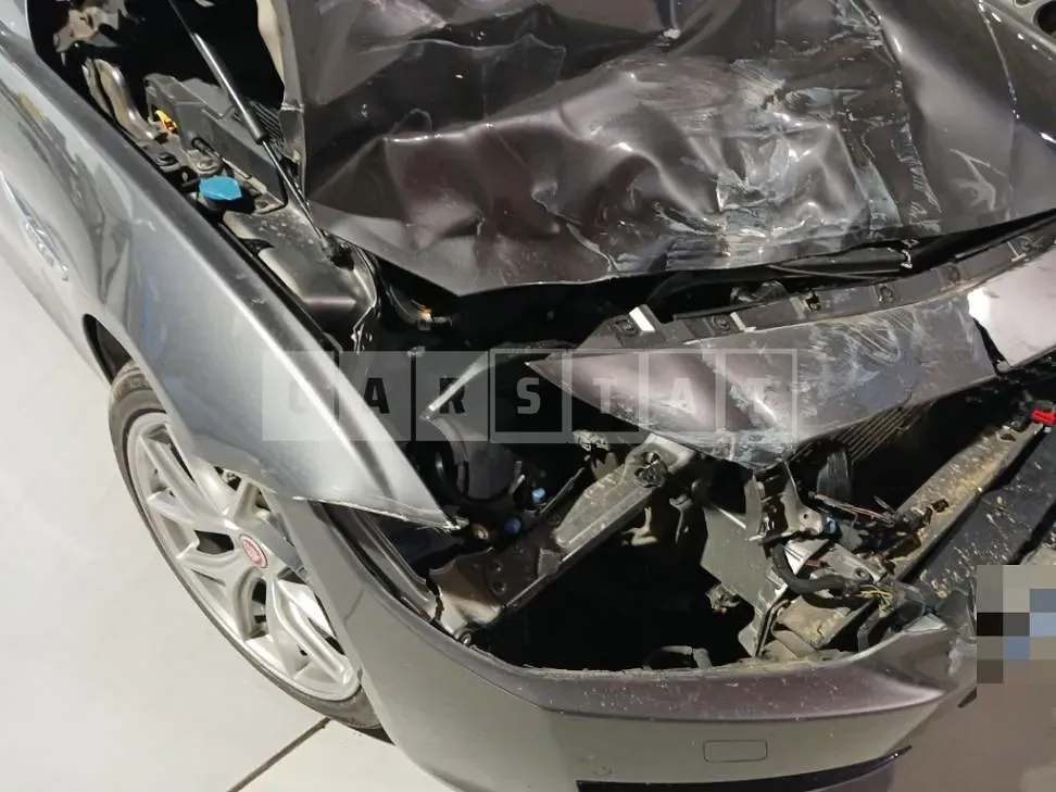 Photo 2 of 9: 2015 Jaguar XE 2.0d — Korean insurance auction