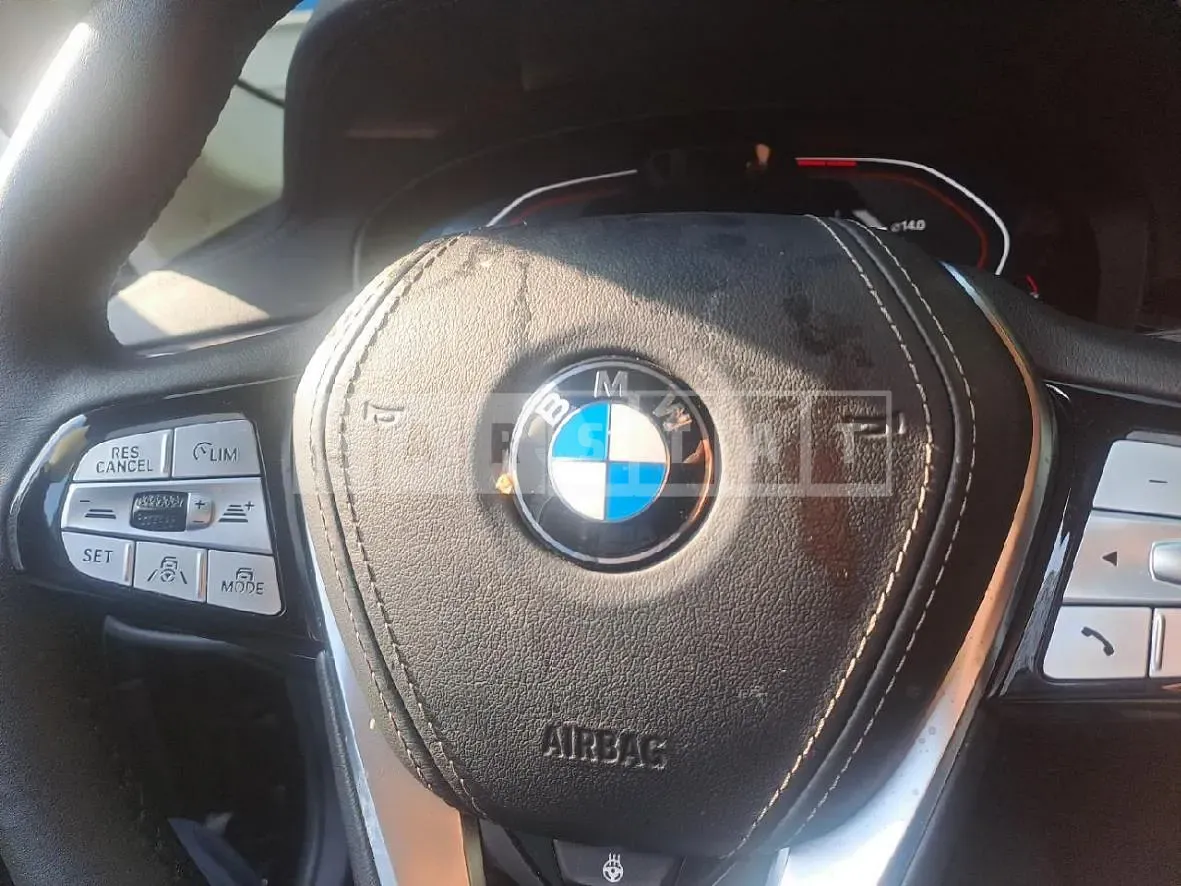 Photo 2 of 24: 2021 BMW 523d, VIN WBA11ES09NWX39591 — Korean insurance auction