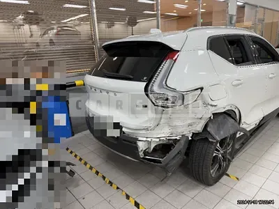 Photo 1 of 13: 2020 Volvo XC40T4 AWD — Korean insurance auction