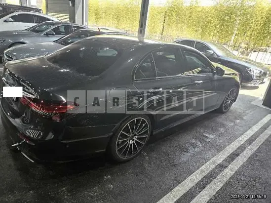 Photo 2 of 21: 2023 Mercedes-Benz E 350 4Matic — Korean insurance auction