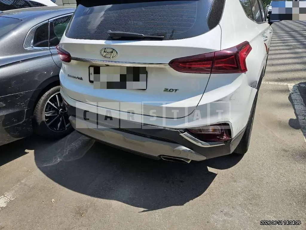 Photo 2 of 8: 2018 Hyundai Santa Fe TM Gasoline — Korean insurance auction