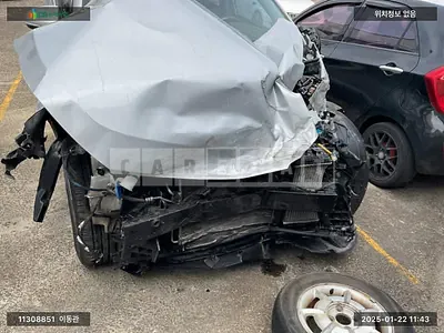 Photo 1 of 12: 2017 Hyundai Tucson, VIN KMHJ381ADHU404600 — Korean insurance auction