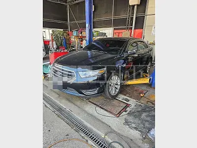 Photo 1 of 11: 2016 Ford Taurus — Korean insurance auction