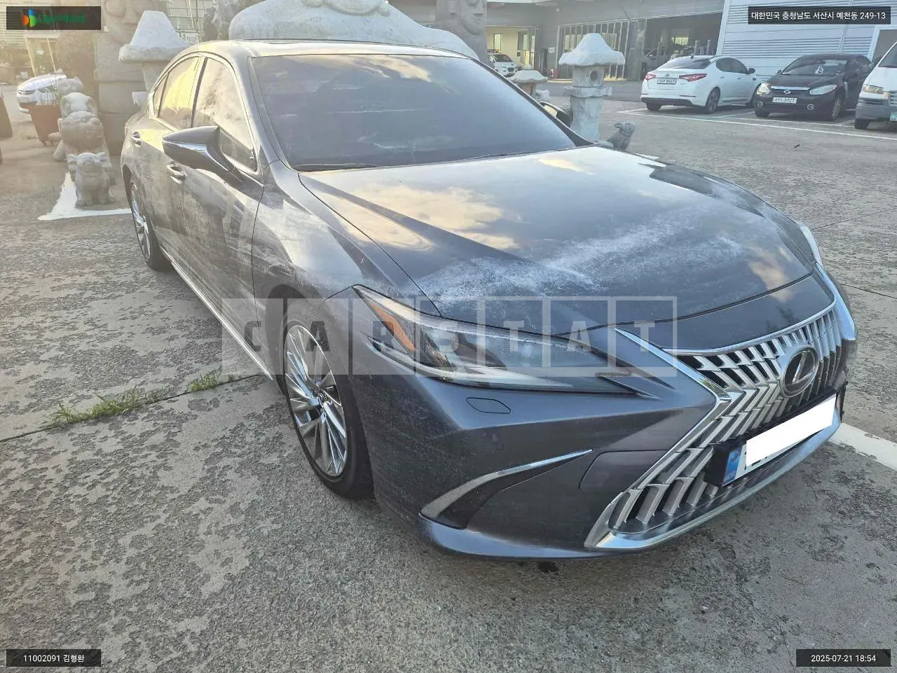 Photo 2 of 12: 2025 Lexus ES300h, VIN JTHBA1C11T2029241 — Korean insurance auction