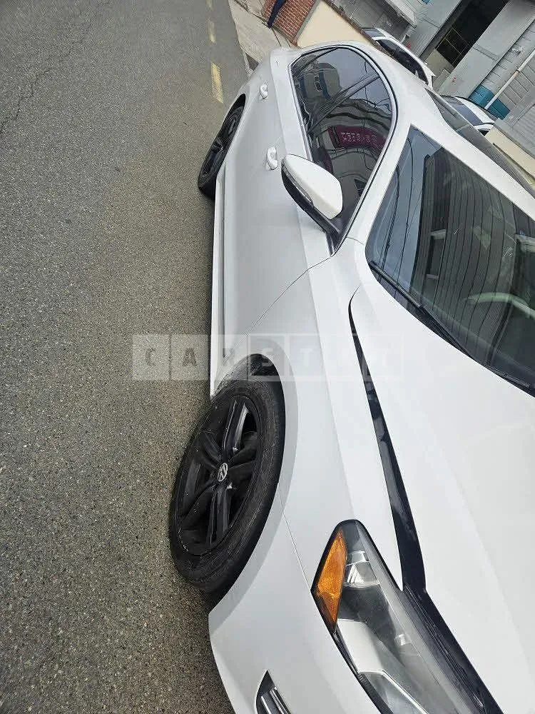 Photo 2 of 8: 2015 Volkswagen Passat 2.0 TDI, VIN 1VWZZZA3ZFC032484 — Korean insurance auction