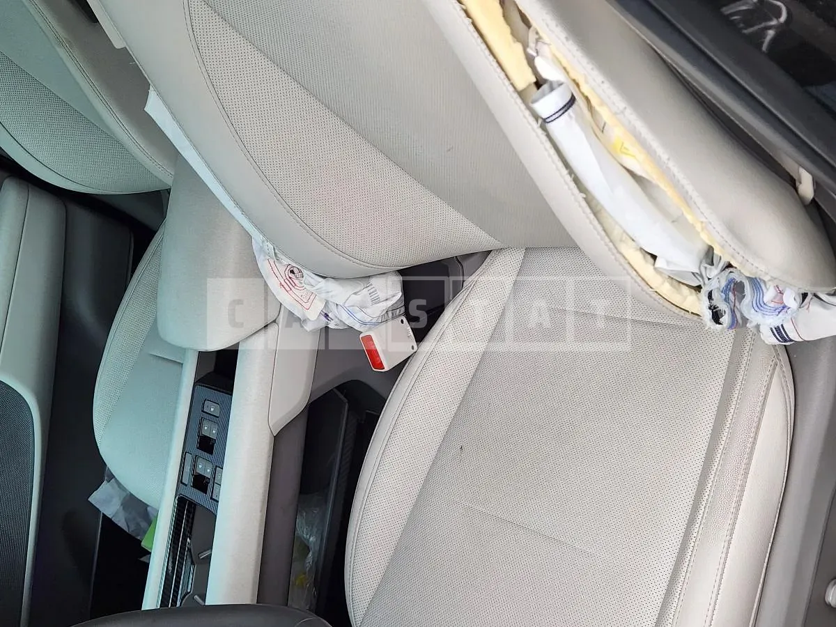 Photo 2 of 26: 2022 Hyundai IONIQ 6 Long Range AWD, VIN KMHM541CPPA006598 — Korean insurance auction