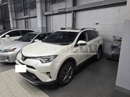 Photo 2 of 13: 2017 Toyota RAV4 Hybrid — Korean insurance auction