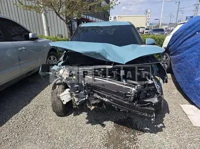 Photo 1 of 12: 2021 BMW 320i Touring — Korean insurance auction