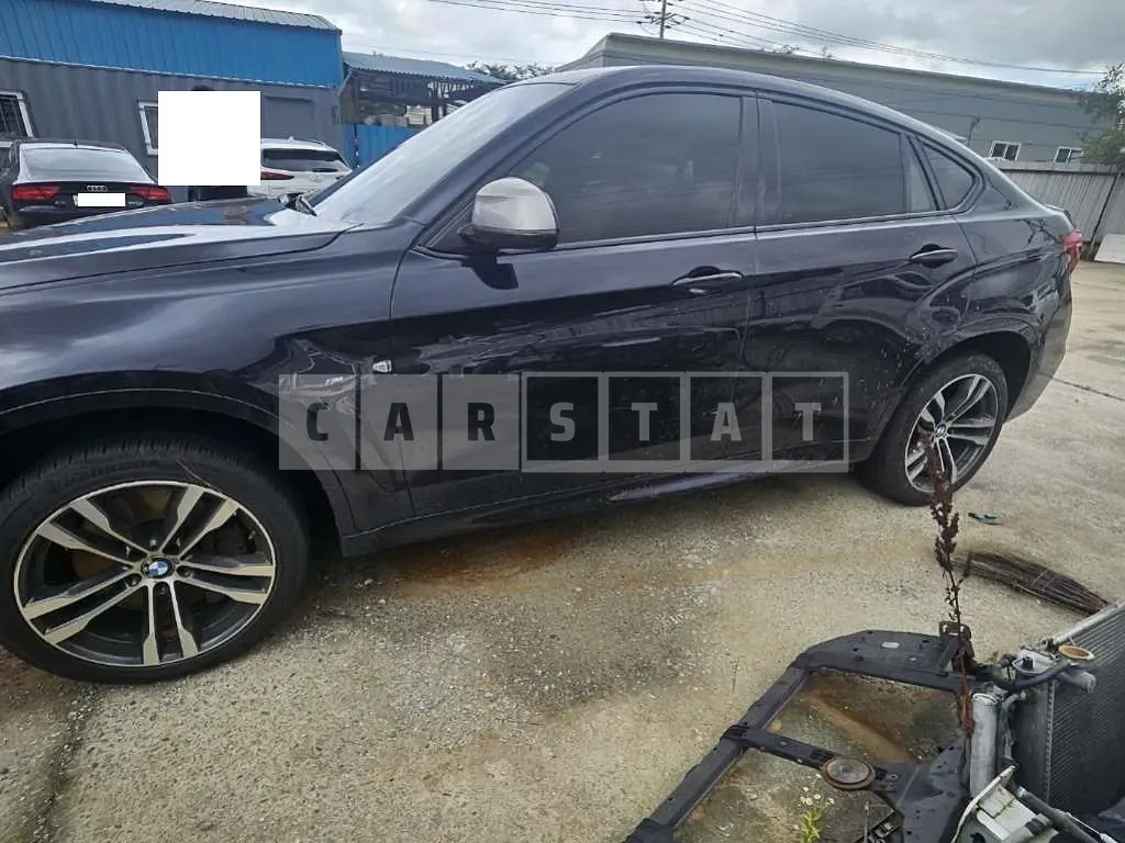 Photo 2 of 14: 2015 BMW X6 M 50d — Korean insurance auction