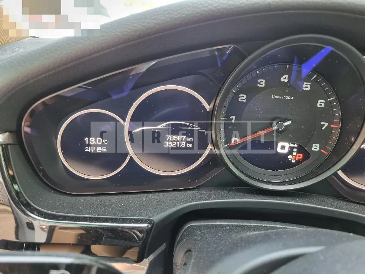 Photo 2 of 10: 2018 Porsche Panamera 4 — Korean insurance auction