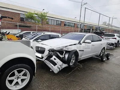 Photo 1 of 20: 2016 Jaguar XF 25T, VIN SAJBB4BGXHCY38522 — Korean insurance auction