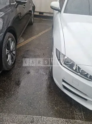 Photo 2 of 29: 2016 Jaguar XE 2.0d, VIN SAJAB4BN0GA915662 — Korean insurance auction