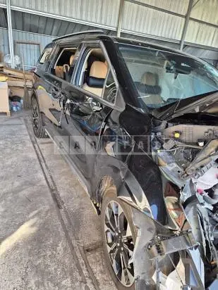 Photo 2 of 14: 2023 Kia Carnival — Korean insurance auction