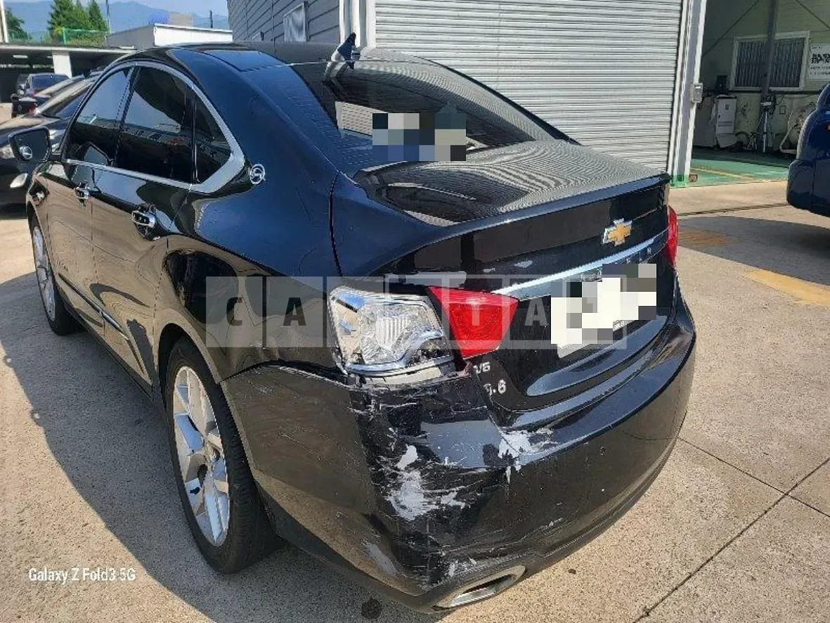 Photo 2 of 9: 2015 Chevrolet Impala — Korean insurance auction