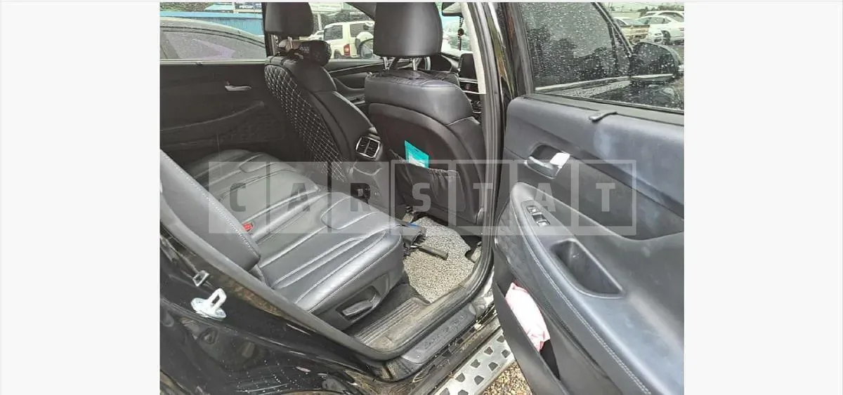 Photo 2 of 8: 2019 Hyundai Santa Fe TM — Korean insurance auction