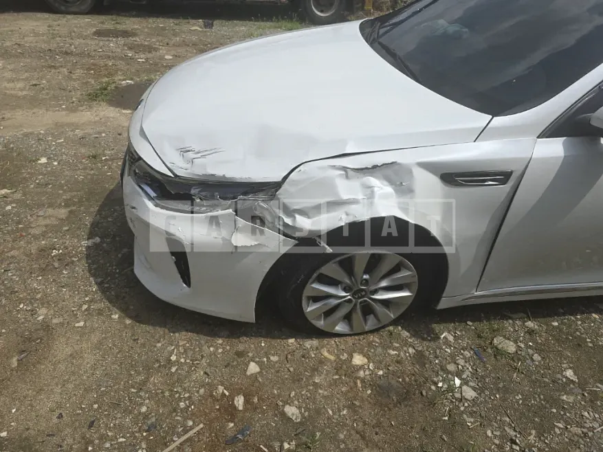 Photo 2 of 7: 2016 Kia K5 2.0 — Korean insurance auction