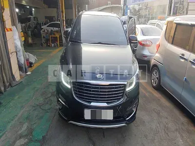 Photo 1 of 15: 2018 Kia Carnival 9 Seater, VIN KNAMC81ABJS443338 — Korean insurance auction