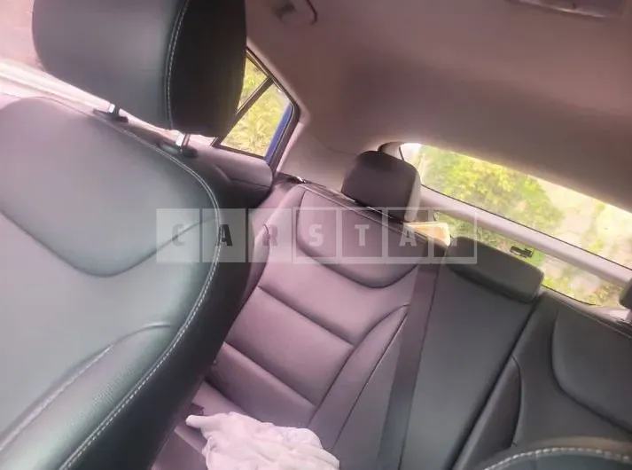 Photo 2 of 25: 2016 Hyundai IONIQ, VIN KMHC851HFHU000941 — Korean insurance auction