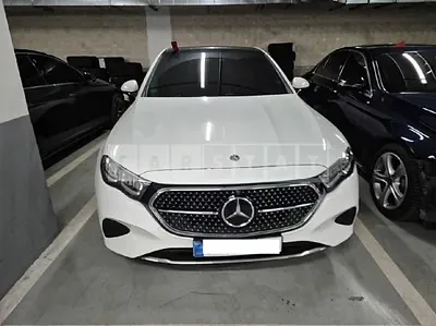 Photo 1 of 31: 2026 Mercedes-Benz E 200 — Korean insurance auction