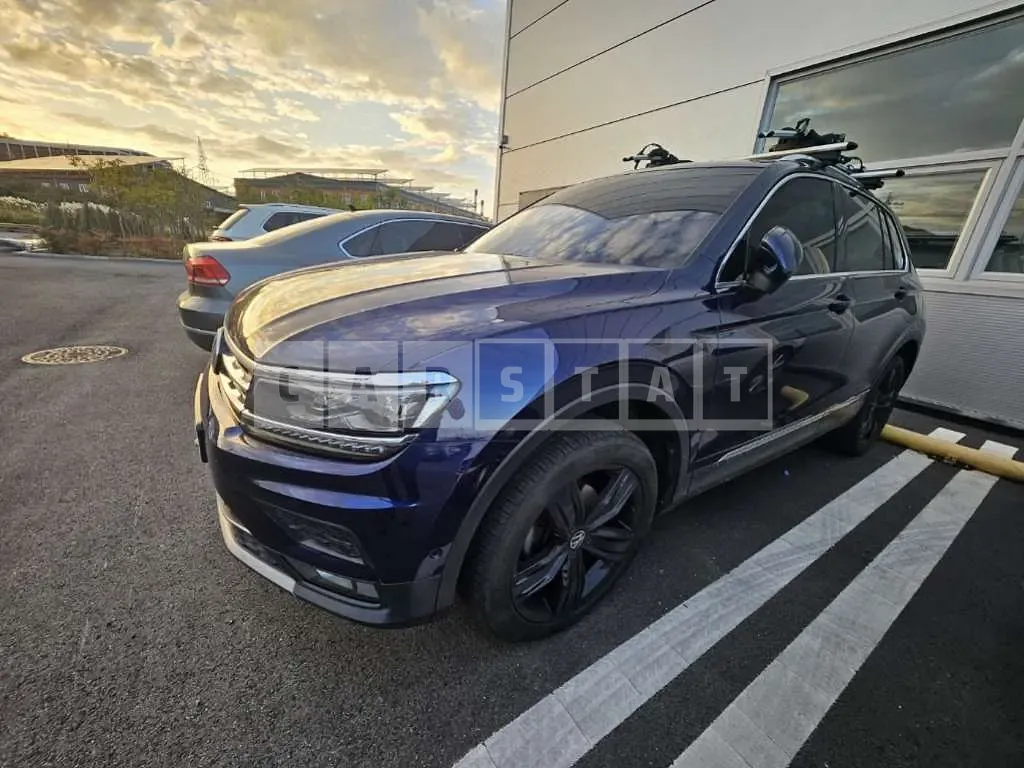 Photo 2 of 8: 2018 Volkswagen Tiguan 2.0 TDI 4MOTION — Korean insurance auction