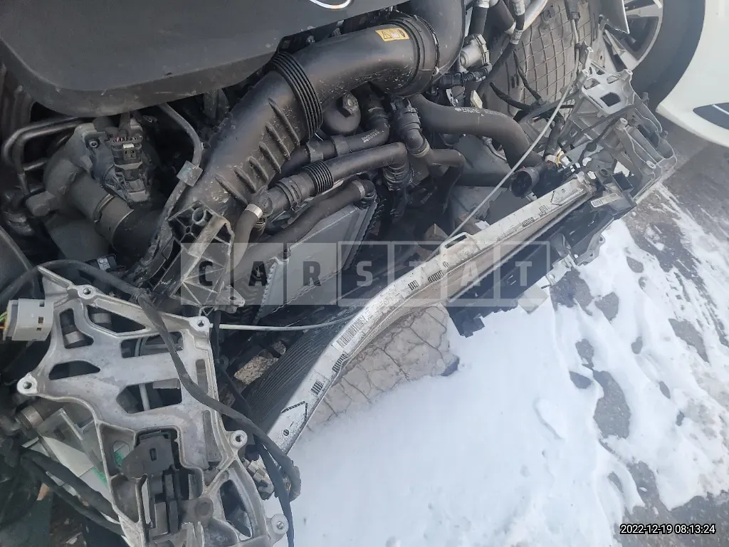 Photo 2 of 27: 2019 Mercedes-Benz C 200, VIN WDDWF8AB3KR521211 — Korean insurance auction
