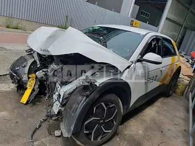 Photo 1 of 9: 2022 Hyundai IONIQ 5, VIN KMHKL81AFNU097123 — Korean insurance auction