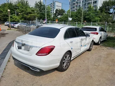 Photo 1 of 28: 2016 Mercedes-Benz C220d, VIN WDDWF0EB7GR193312 — Korean insurance auction