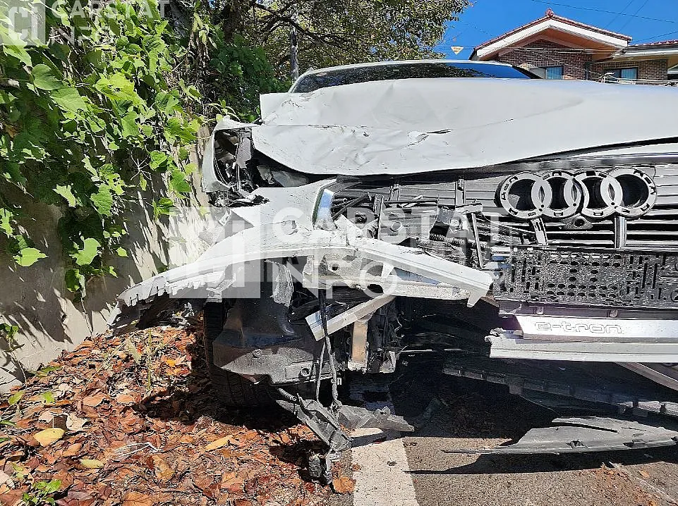 Photo 2 of 19: 2020 Audi e-tron 55 quattro — Korean insurance auction