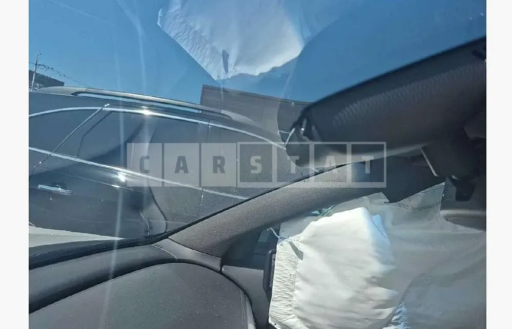 Photo 2 of 24: 2023 Genesis GV60 Electric Car AWD — Korean insurance auction