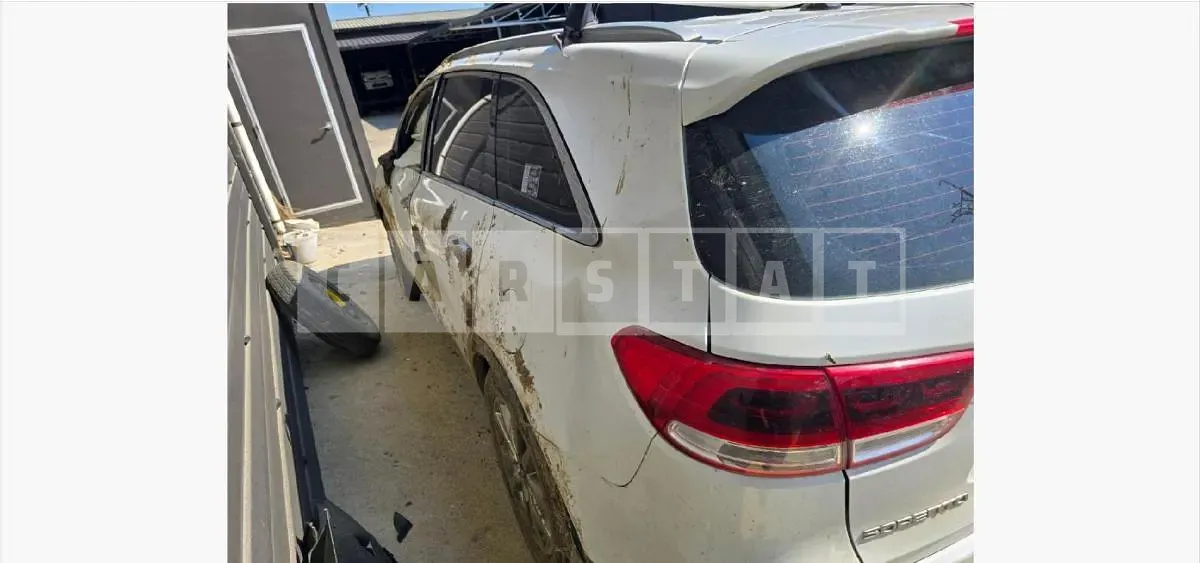 Photo 2 of 16: 2015 Kia Sorento — Korean insurance auction