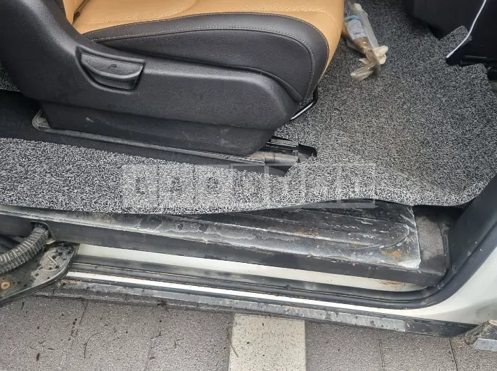 Photo 2 of 13: 2021 Kia Carnival, VIN KNANE81BBMS020663 — Korean insurance auction