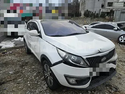 Photo 1 of 4: 2014 Kia Sportage R — Korean insurance auction
