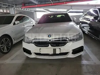 Photo 1 of 26: 2019 BMW 530i M Sport Package Plus, VIN WBAJD3107KB317268 — Korean insurance auction