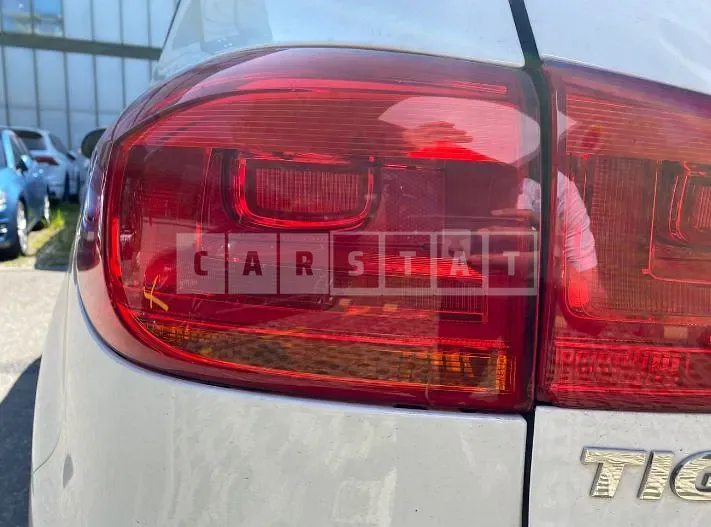 Photo 2 of 27: 2015 Volkswagen Tiguan 2.0 TDI Blue Motion, VIN WVGZZZ5NZFW537392 — Korean insurance auction
