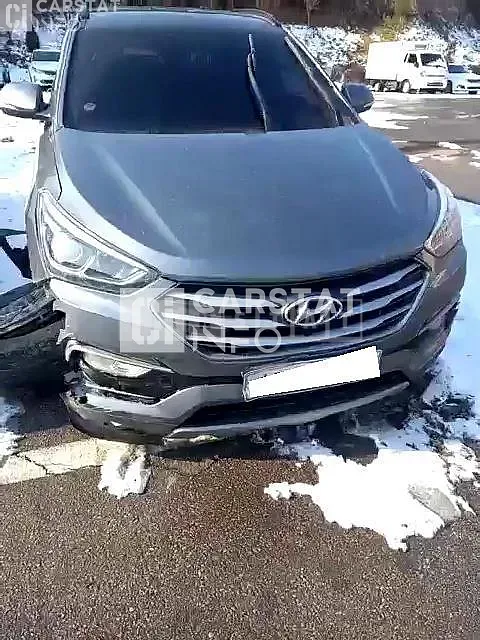 Photo 2 of 47: 2015 Hyundai Santa Fe, VIN KMHSW81UBGU586543 — Korean insurance auction