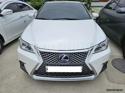 Photo 1 of 18: 2018 Lexus CT200h — Korean insurance auction