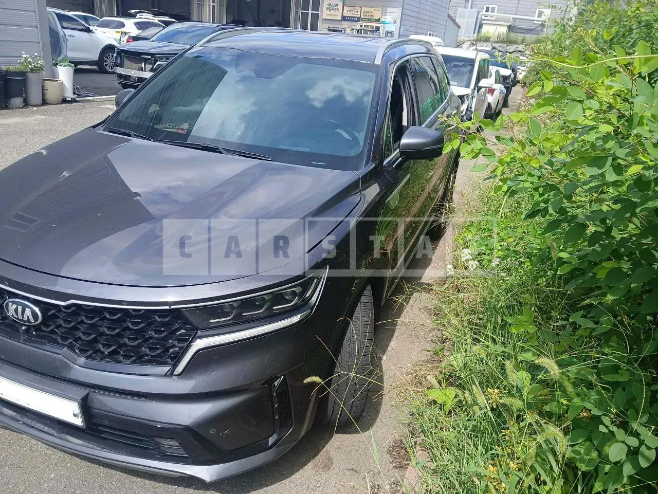 Photo 2 of 16: 2020 Kia Sorento, VIN KNARF81BGMA004946 — Korean insurance auction